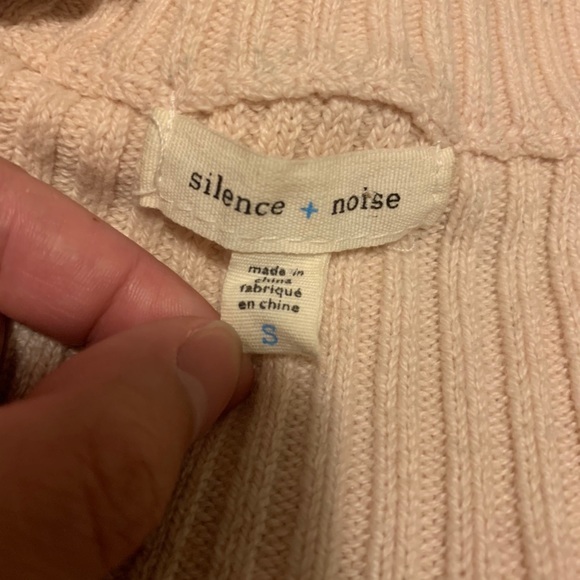 2/$45🌟VINTAGE Sweater🌟 - Picture 4 of 4